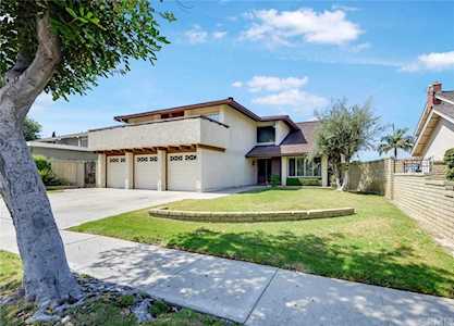 251 Avenida Santa Barbara La Habra, CA 90631