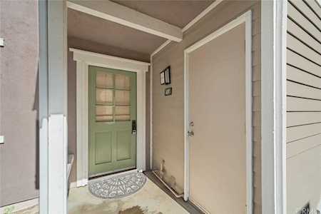 700 E Lake Drive #17 Orange, CA 92866
