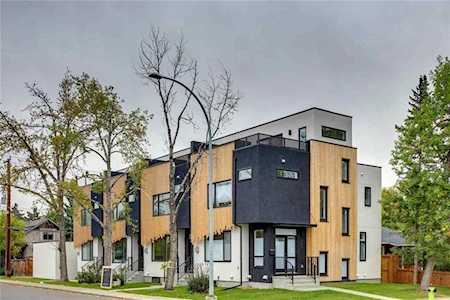 5020 17 Street SW Calgary, AB T2T 6X2