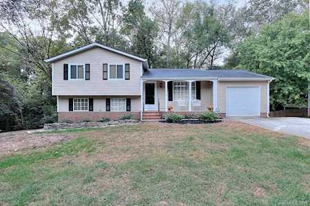 6818 Rollingridge Dr Charlotte, NC 28211