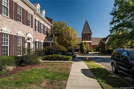 125 St Albans Ln Davidson, NC 28036