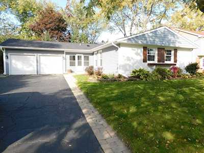 641 Indian Spring Ln Buffalo Grove, IL 60089