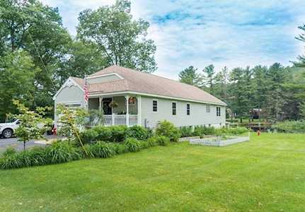 22 Point Eastalee Drive Spencer, MA 01562