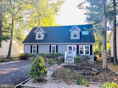 10 Greenwood Ln Ocean Pines, MD 21811