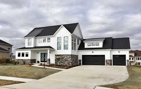 11102 Azbury Boulevard Roanoke, IN 46783