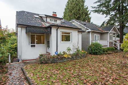 2281 E 2nd Avenue Vancouver, BC V5N 1G1