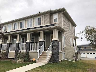 280 Rainbow Falls Green Chestermere, AB T1X 0S4