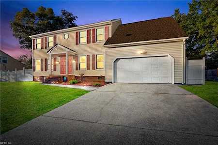 4732 Longmont Rd Virginia Beach, VA 23456