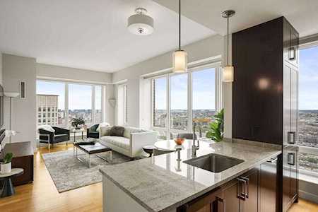 400 Stuart St #29B Boston, MA 02116