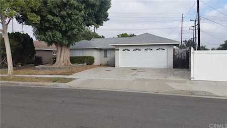 5461 Harold Place Huntington Beach, CA 92647