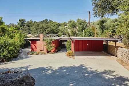 1220 Sunny Oaks Circle Altadena, CA 91001