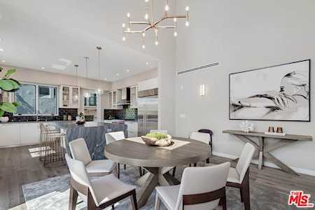 1333 Beverly Green Drive #201 Los Angeles, CA 90035