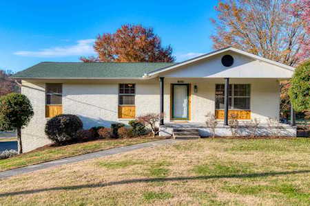 4413 Woodvale Dr Knoxville, TN 37918