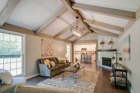 109 Grandville Ct Nashville, TN 37207