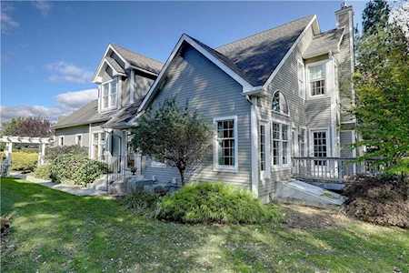 14 Seal Island RD Bristol, RI 02809