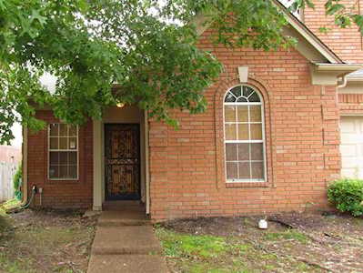 1265 Brady Hollow Ln Memphis, TN 38016
