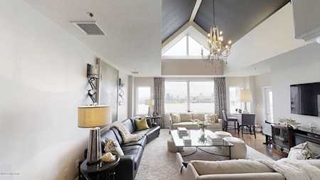 1 Riverpointe Plaza #1113 Jeffersonville, IN 47130