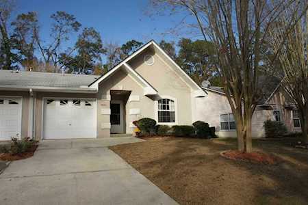 2935 Royal Palm Way Tallahassee, FL 32309