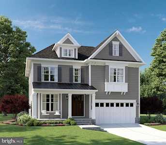 10503 Parkwood Dr Kensington, MD 20895