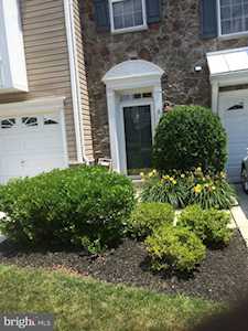 8 River Ln Riverside, NJ 08075