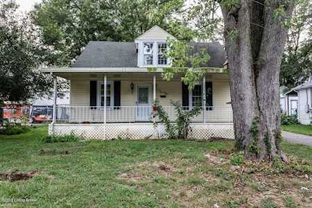 208 N Cedar St La Grange, KY 40031