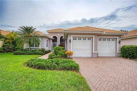 5085 Faberge Place Sarasota, FL 34233