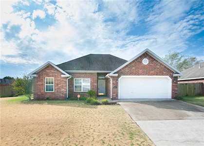 331 W Colorado AVE Springdale, AR 72764