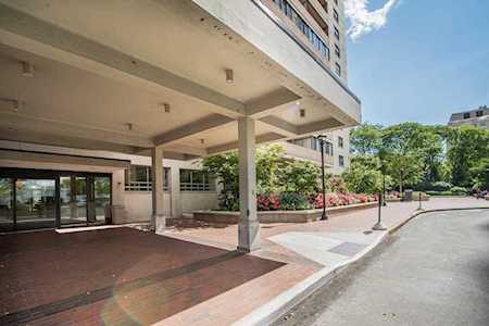 6 Whittier Place #6e Boston, MA 02114