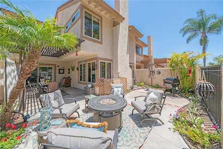 8456 Oakstone Circle Huntington Beach, CA 92646
