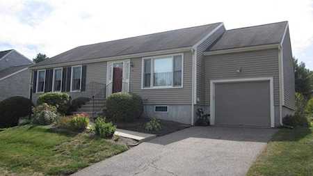 44 Country Side Rd #44 Bellingham, MA 02019