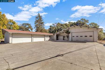 2273 Whyte Park Avenue Walnut Creek, CA 94595