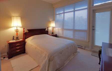 8809 Selkirk Street Vancouver, BC V6P 4J6