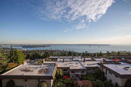 2250 Folkestone Way #46 West Vancouver, BC V7S 2X7