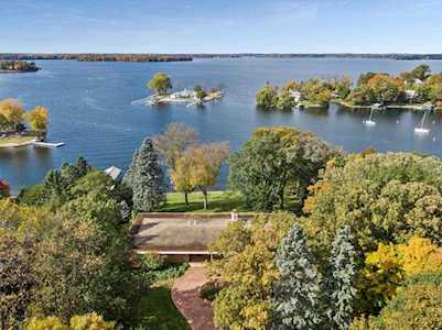 3920 Walden Shores Road Deephaven, MN 55391