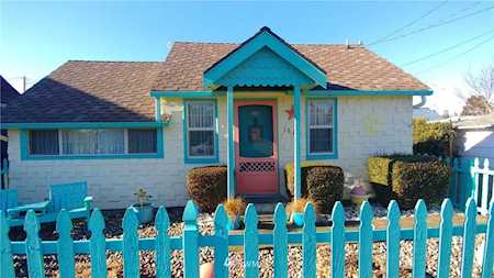 1609 Washington Ave S Long Beach, WA 98631