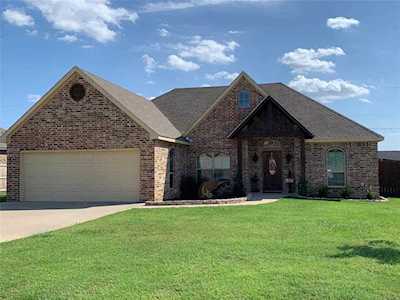 708 Mary Lee Collinsville, TX 76233