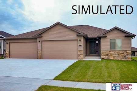 1011 Terrace View Dr Hickman, NE 68327