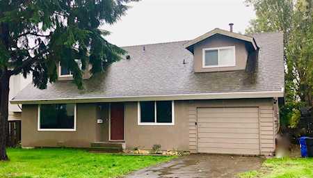 4744 44A Avenue Delta, BC V4K 1E2
