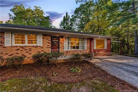 203 E Tennessee Ave Bessemer City, NC 28016