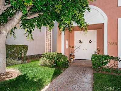 7459 Via De Fortuna Carlsbad, CA 92009