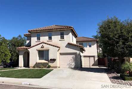 1096 Greenway Rd Oceanside, CA 92057