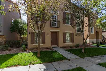 5717 S 21st Place Phoenix, AZ 85040