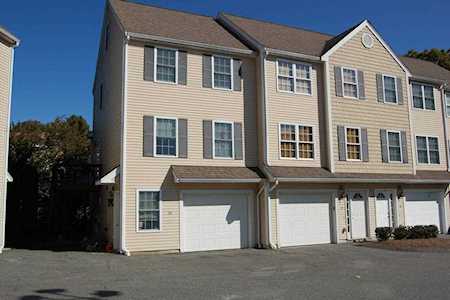 417 Hildreth #20 Lowell, MA 01850