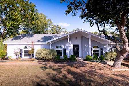8336 Red Rose Trail North Richland Hills, TX 76182