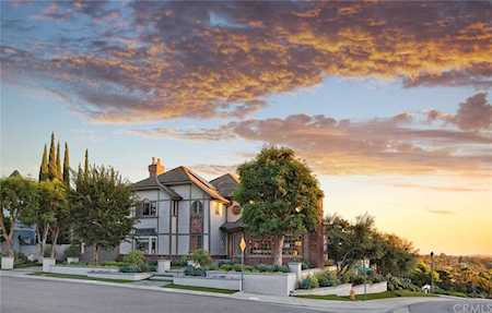 25712 Highplains Laguna Hills, CA 92653