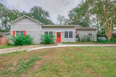 659 Victory Garden Drive Tallahassee, FL 32301
