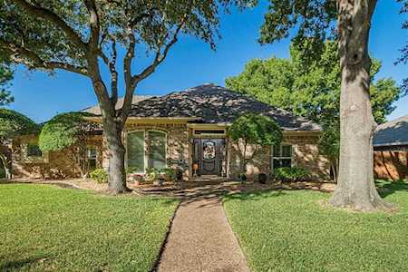 911 Green Brook Drive Allen, TX 75002