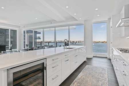 50 Liberty Drive #8k Boston, MA 02210