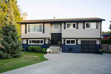 4892 43 Avenue Delta, BC V4K 1B2