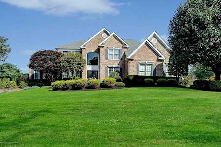 14 Forman Ct Freehold, NJ 07728